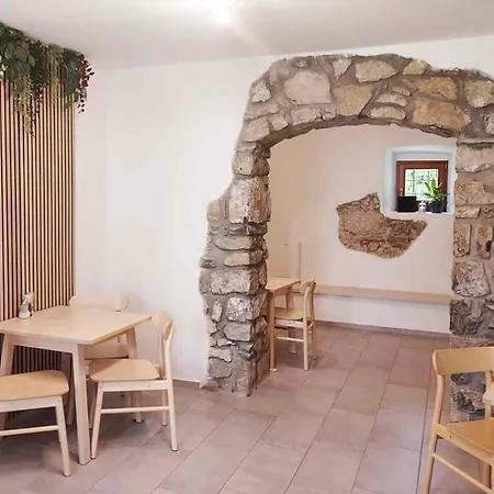 Soca Bed & Breakfast 3*