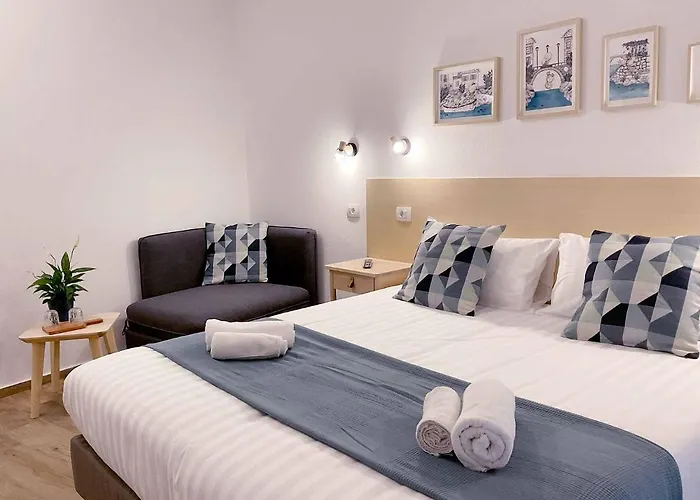 Soca לינה וארוחת בוקר